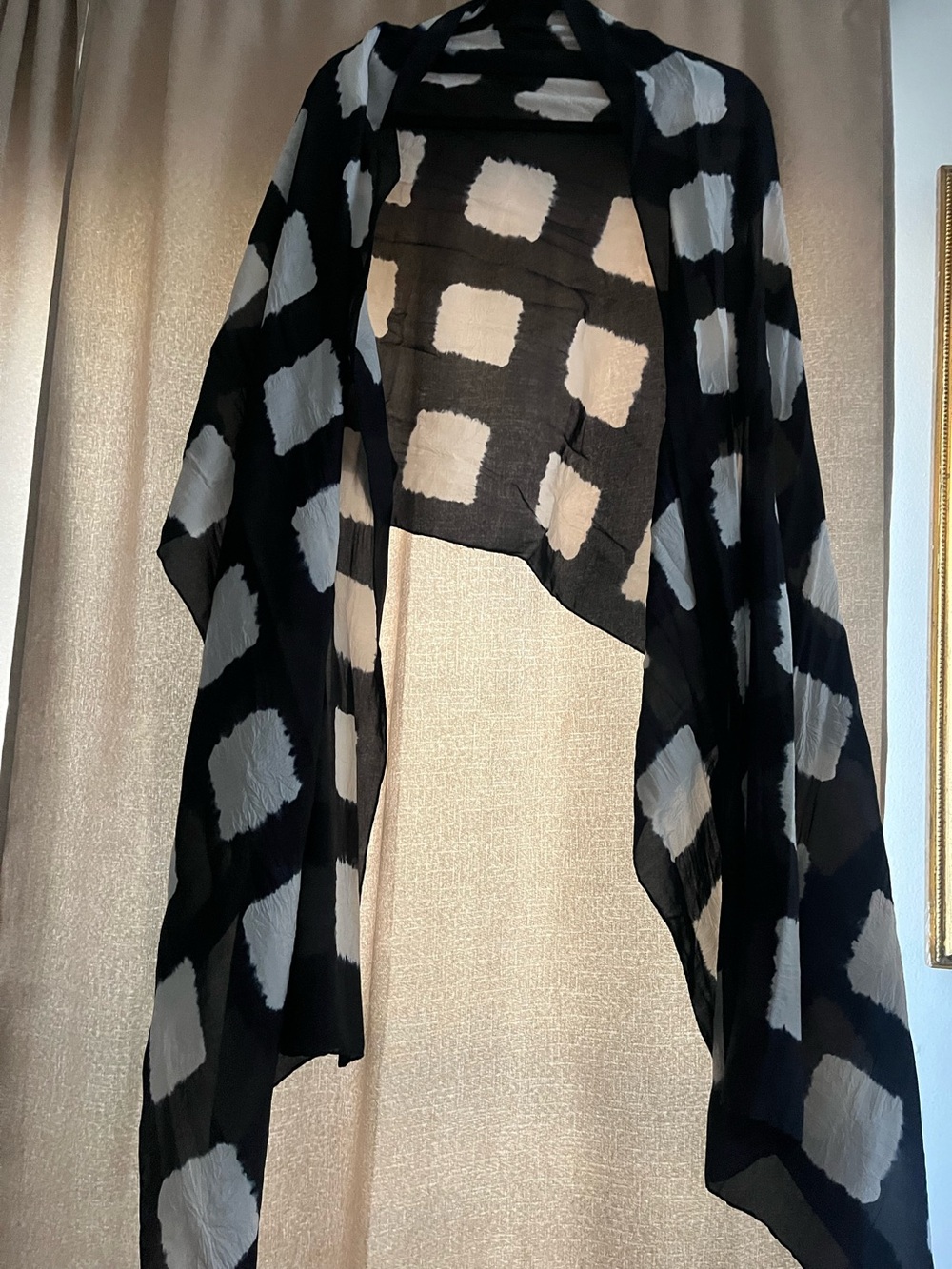 eskandar Black and White Graphic Sheer Wrap